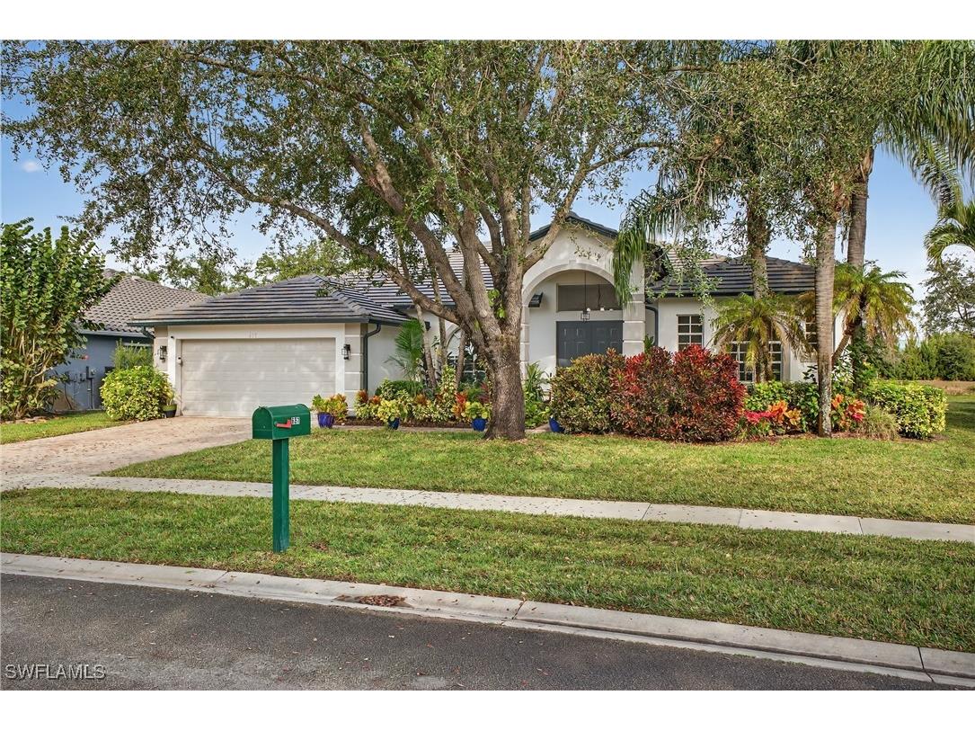 657 Grand Rapids Boulevard Naples FL 34120 226000955 image1
