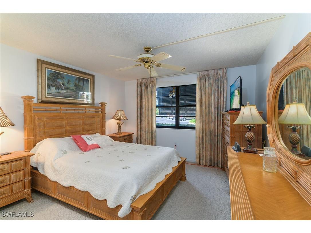 657 Seaview Court #J1 Marco Island FL 34145 225084308 image16