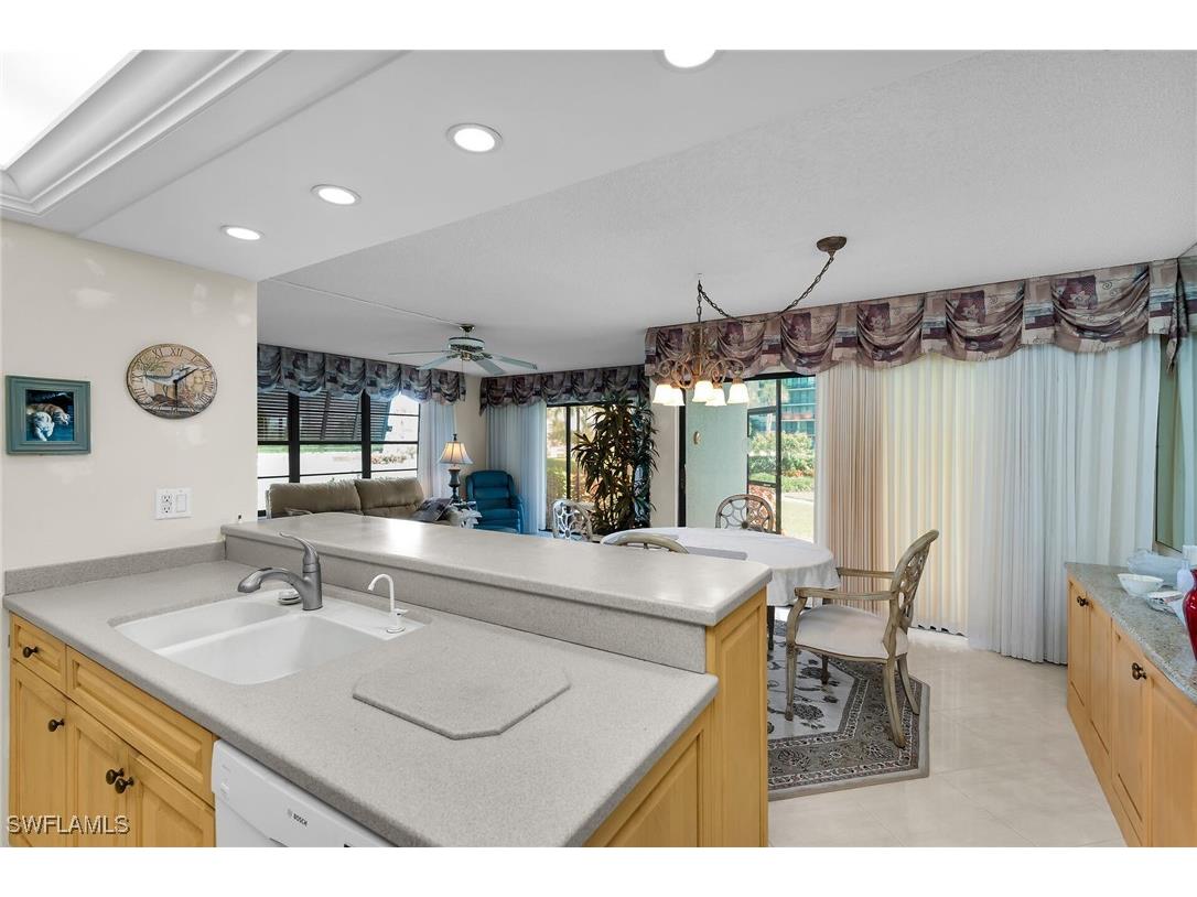 657 Seaview Court #J1 Marco Island FL 34145 225084308 image17