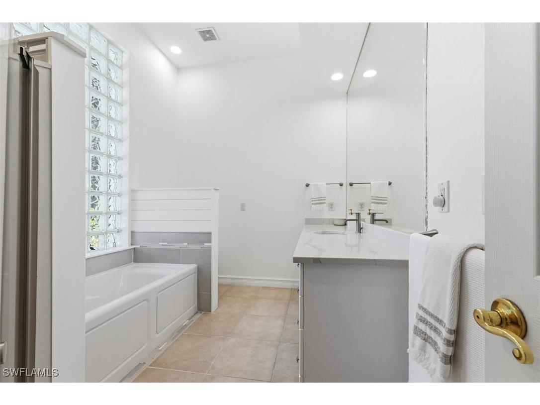 657 Soliel Drive Naples FL 34110 224104996 image12