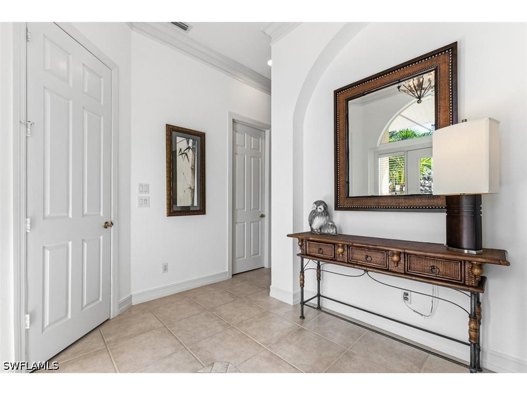 657 Soliel Drive Naples FL 34110 225084115 image3