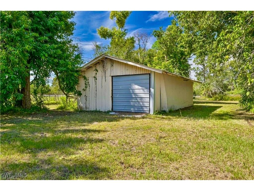 6570 Carmelita Drive Fort Myers FL 33905 225065910 image3