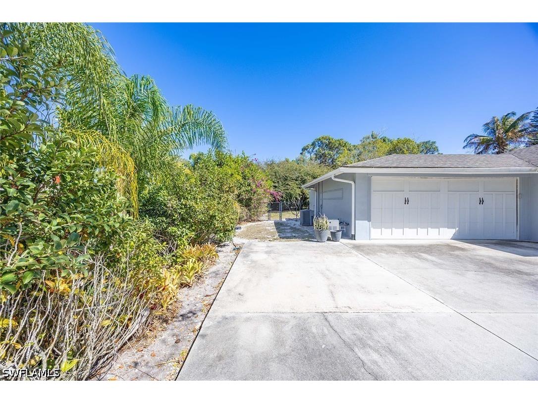 6574 Trail Boulevard Naples FL 34108 226009256 image31