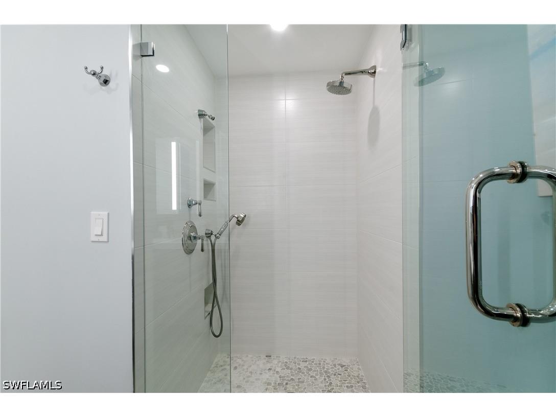 658 Broad Avenue S #J658 Naples FL 34102 226015044 image16