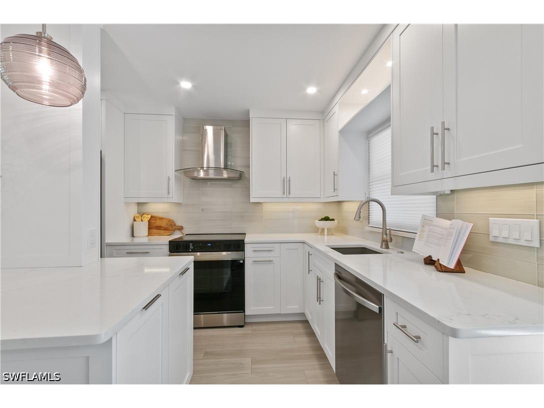658 Broad Avenue S #J658 Naples FL 34102 226015044 image2