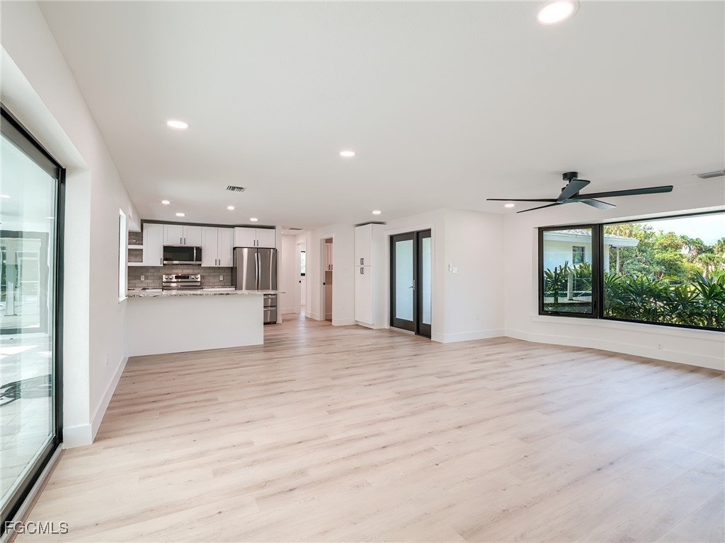 658 Donax Street Sanibel FL 33957 2025007346 image13