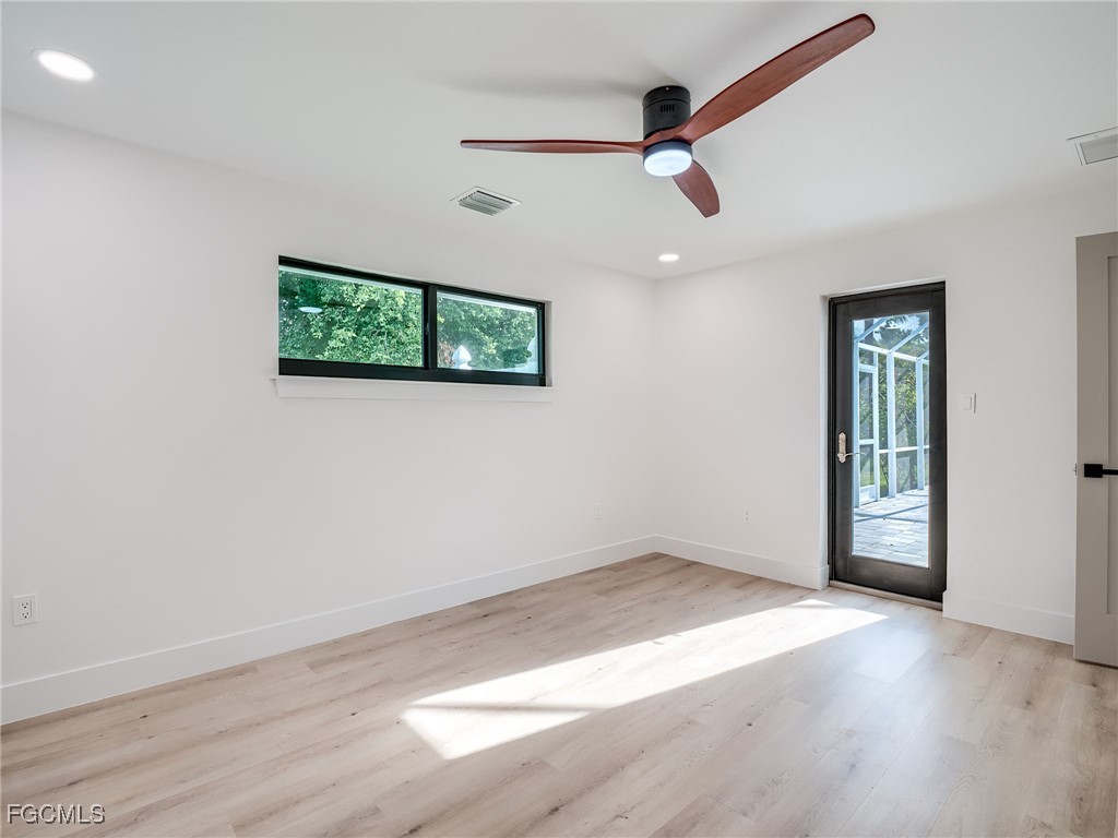 658 Donax Street Sanibel FL 33957 2025007346 image6