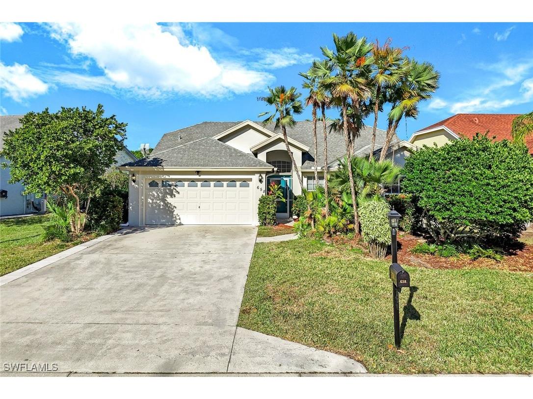 658 Lambton Lane Naples FL 34104 226002970 image1