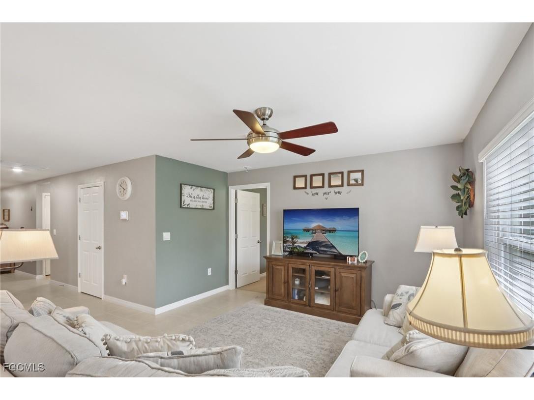 658 Lomond Street Lehigh Acres FL 33972 2025002901 image10