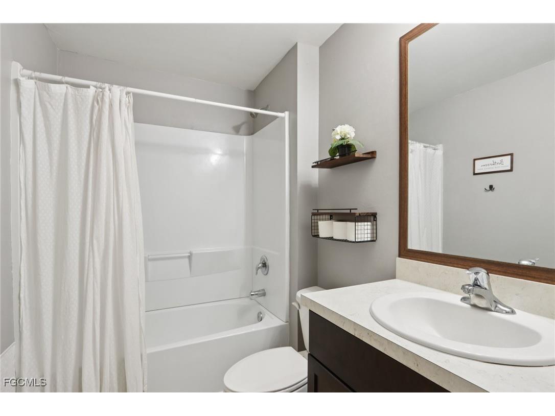 658 Lomond Street Lehigh Acres FL 33972 2025002901 image33