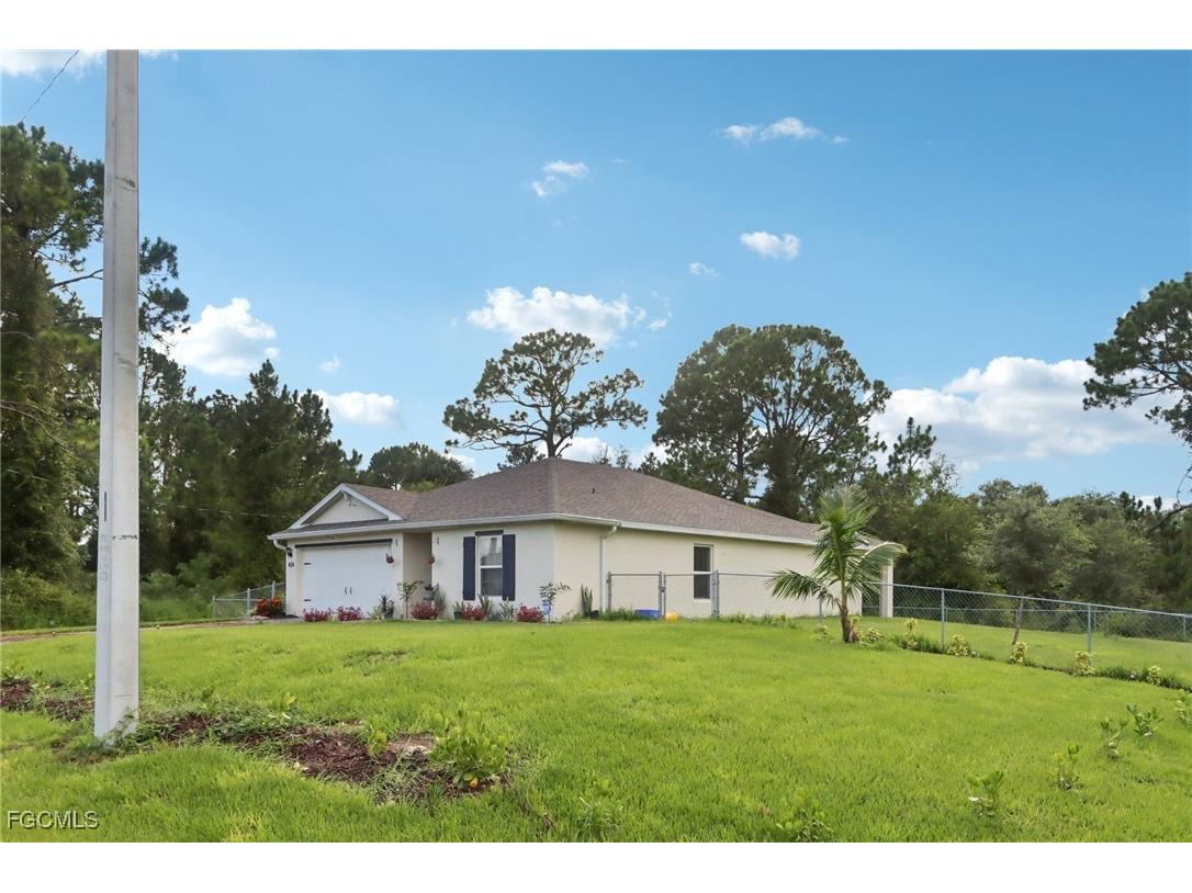 658 Lomond Street Lehigh Acres FL 33972 2025002901 image5