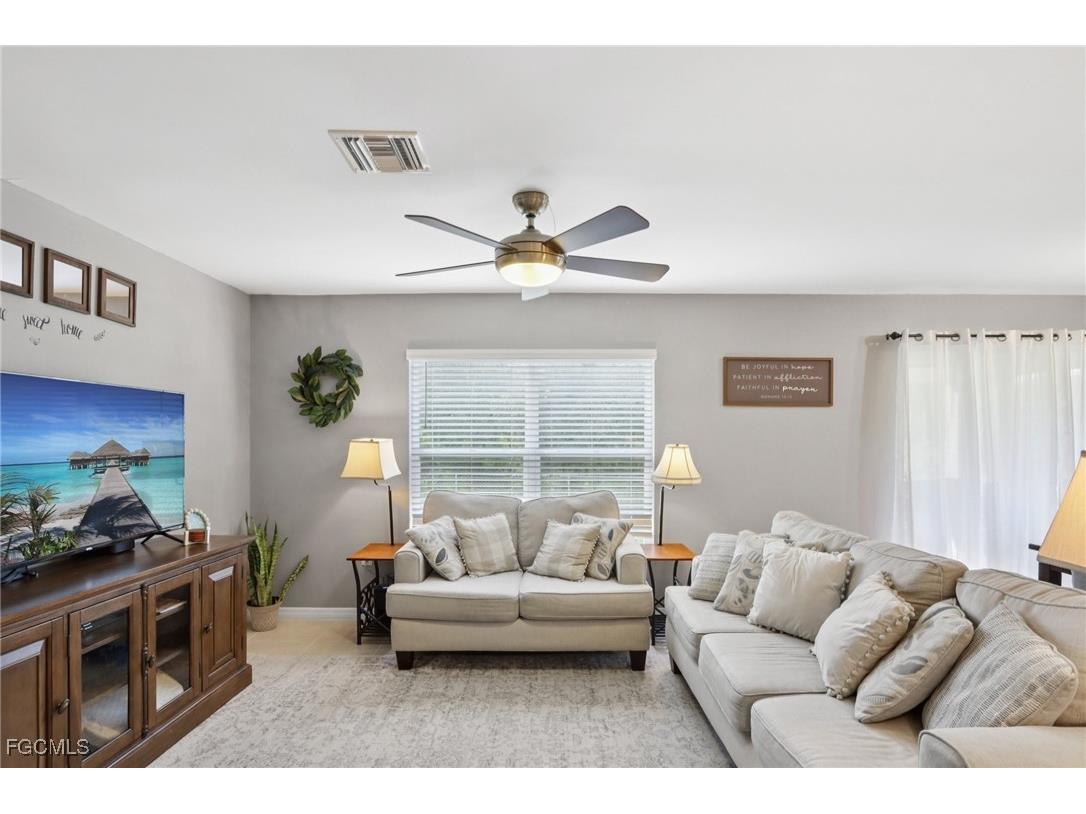 658 Lomond Street Lehigh Acres FL 33972 2025002901 image7