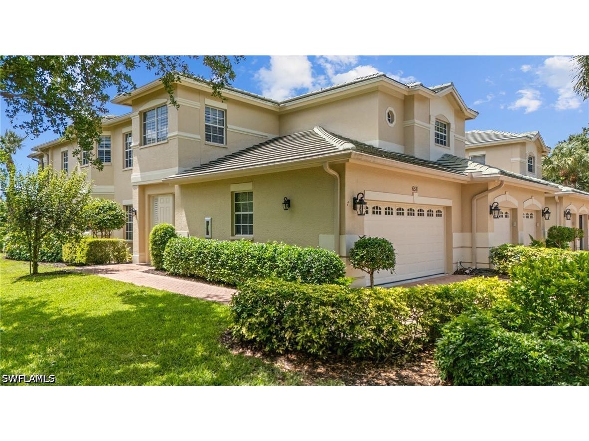 658 Vintage Reserve Circle S #7C Naples FL 34119 226015604 image1