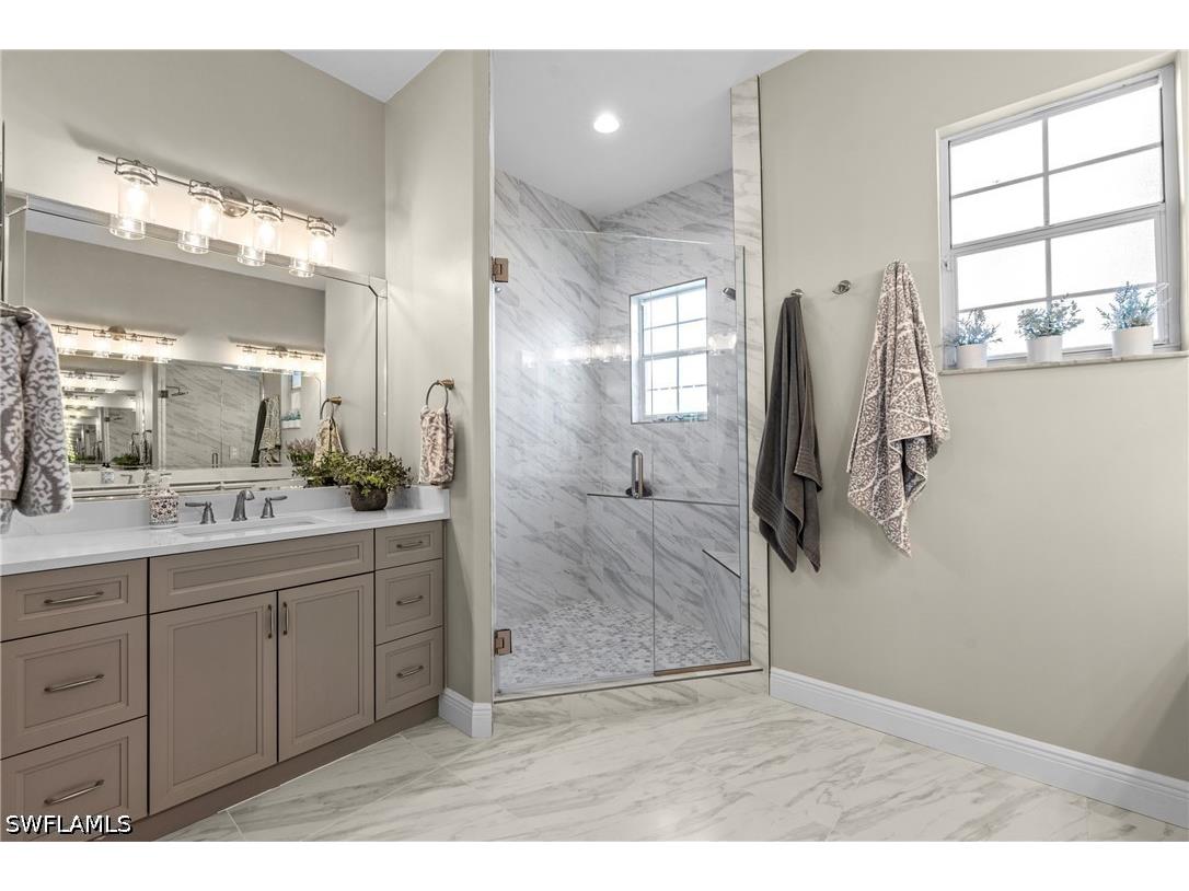 658 Vintage Reserve Circle S #7C Naples FL 34119 226015604 image24