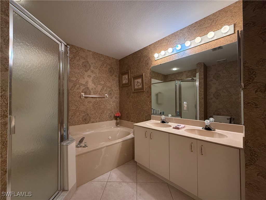 6580 Huntington Lakes Circle #202 Naples FL 34119 225067031 image13