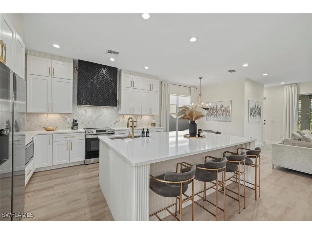 6581 Marbella Drive Naples FL 34105 225003598 image1