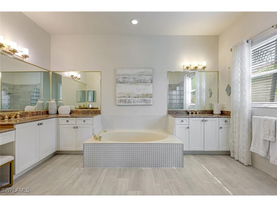 6582 Monterey Point Naples FL 34105 225068643 image16