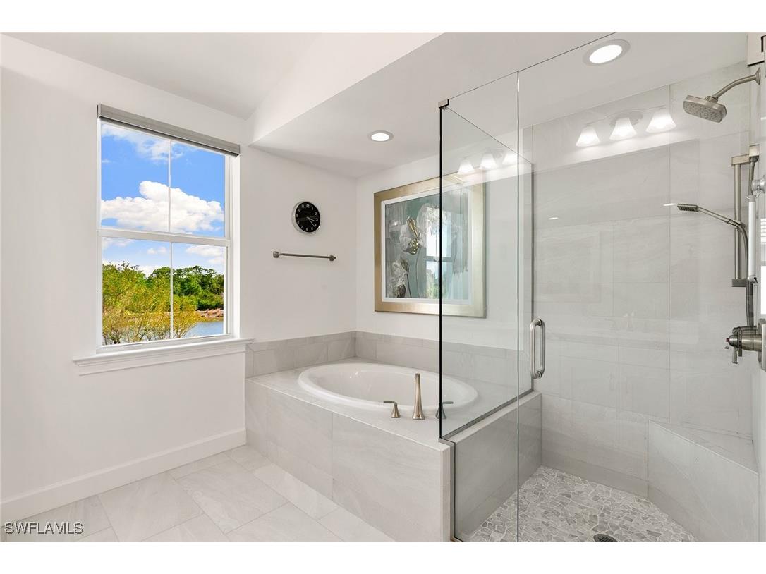 6585 Dominica Drive #201 Naples FL 34113 225077149 image20