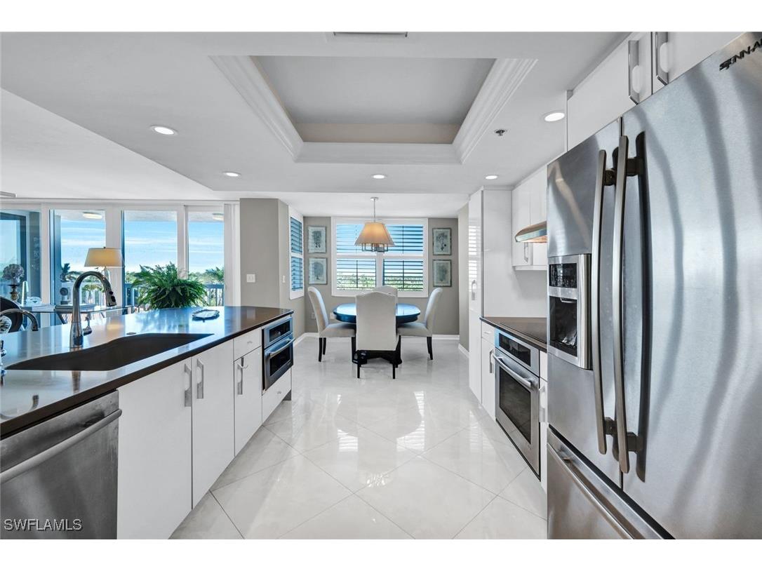 6585 Nicholas Boulevard #404 Naples FL 34108 225026259 image1