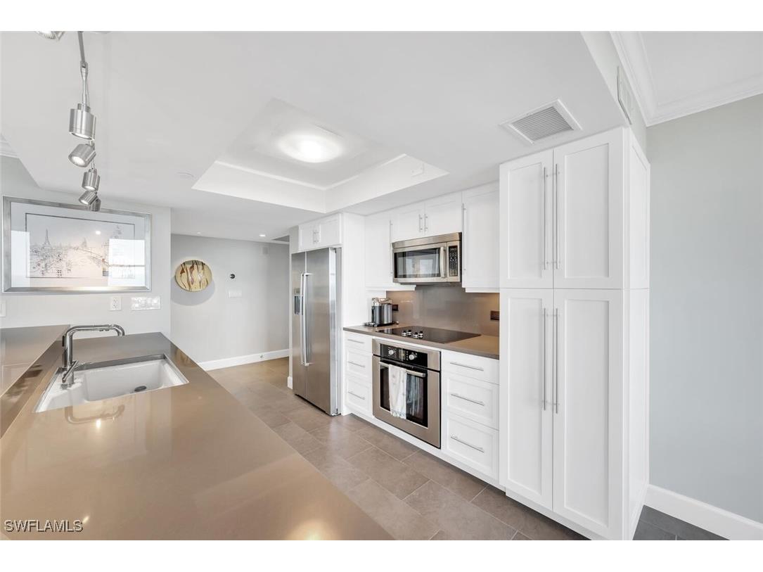 6585 Nicholas Boulevard #1903 Naples FL 34108 225065153 image5