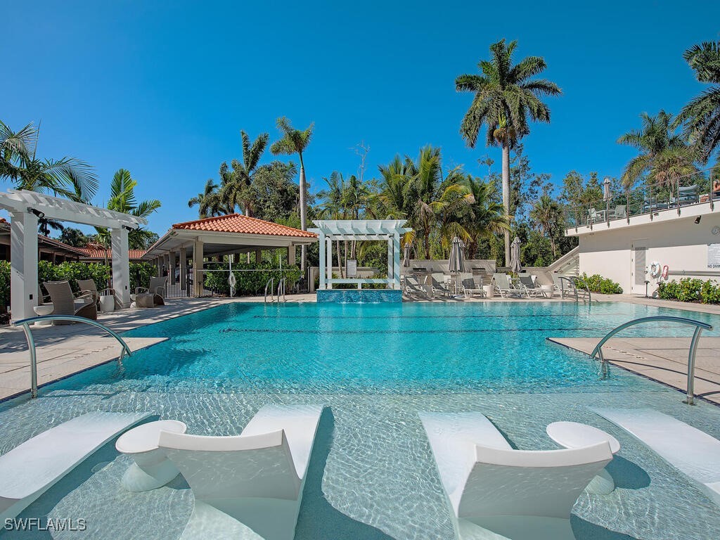 6585 Nicholas Boulevard #303 Naples FL 34108 225076482 image12