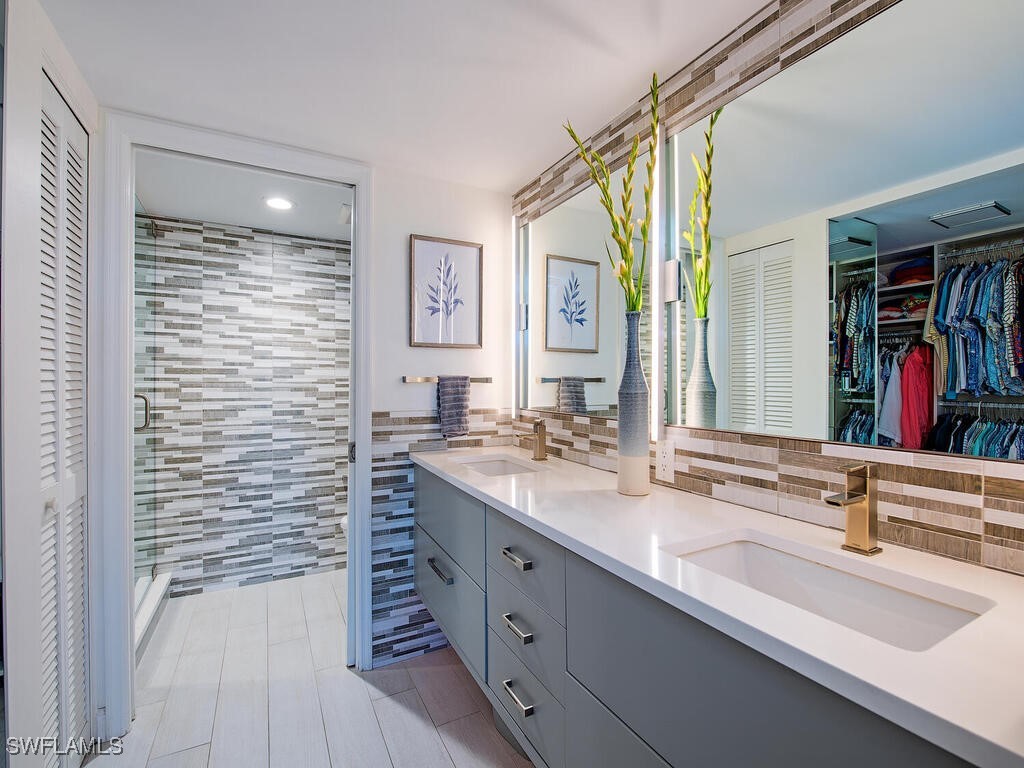 6585 Nicholas Boulevard #303 Naples FL 34108 225076482 image7