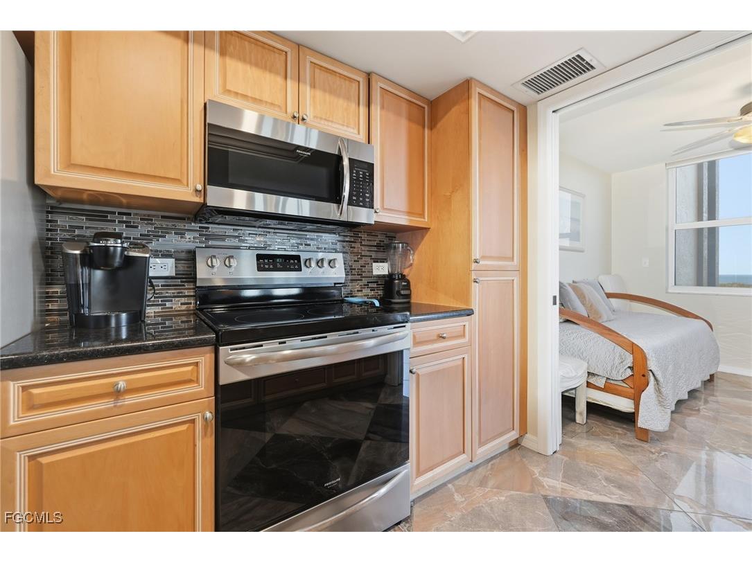 6585 Nicholas Boulevard #703 Naples FL 34108 2026001711 image13