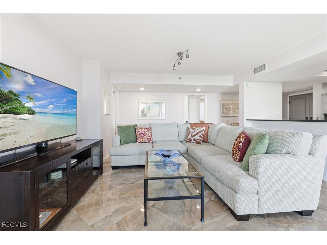 6585 Nicholas Boulevard #703 Naples FL 34108 2026001711 image4