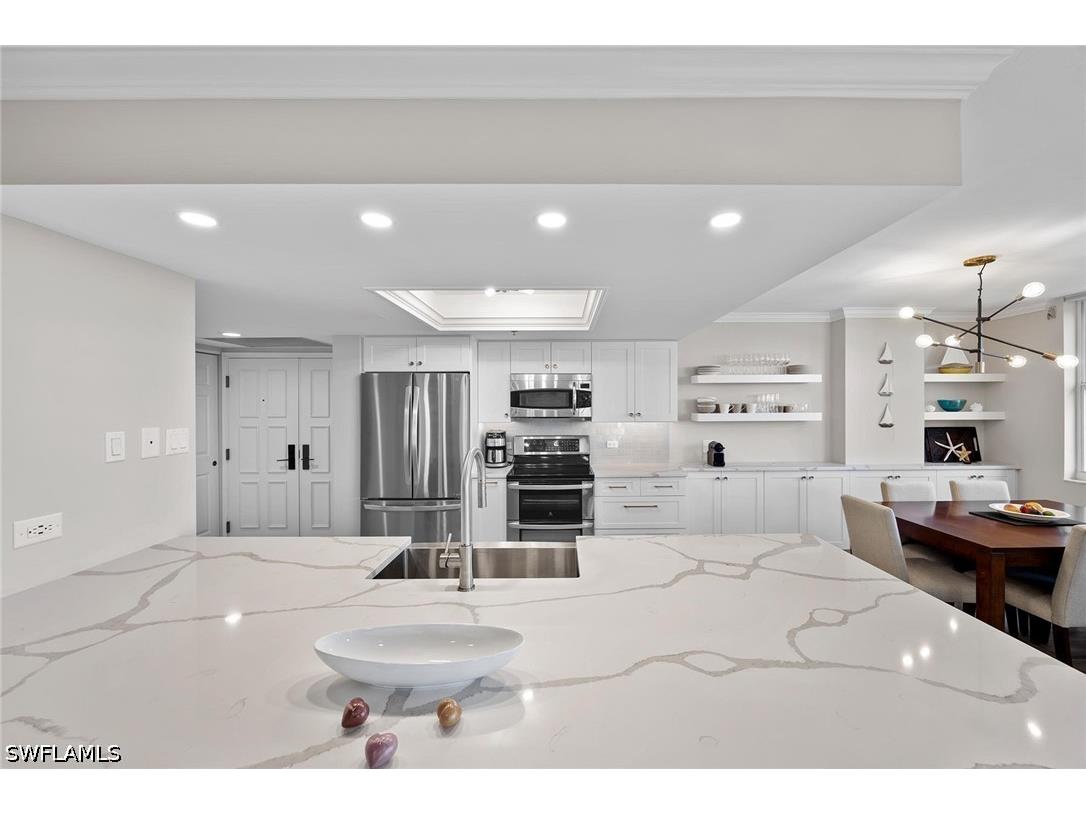 6585 Nicholas Boulevard #805 Naples FL 34108 226023528 image10