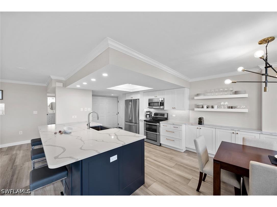 6585 Nicholas Boulevard #805 Naples FL 34108 226023528 image11