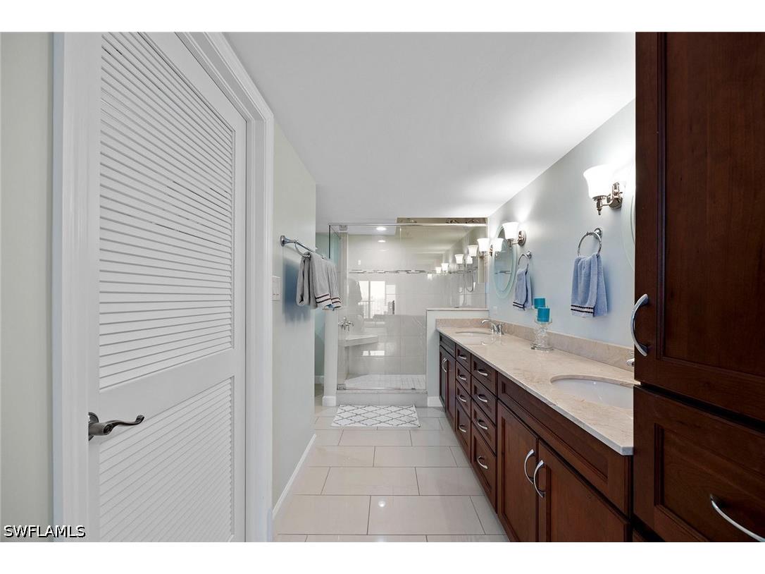 6585 Nicholas Boulevard #805 Naples FL 34108 226023528 image19