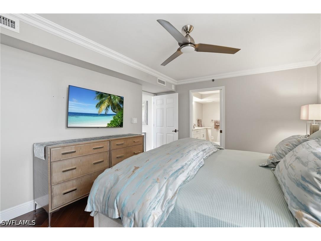6585 Nicholas Boulevard #902 Naples FL 34108 226014572 image15