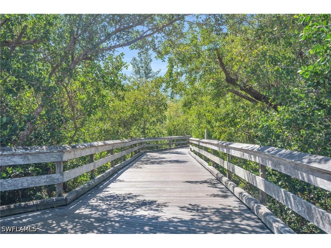 6585 Nicholas Boulevard #902 Naples FL 34108 226014572 image46
