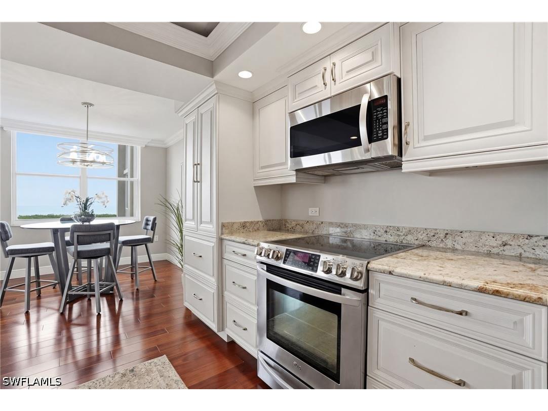 6585 Nicholas Boulevard #902 Naples FL 34108 226014572 image7