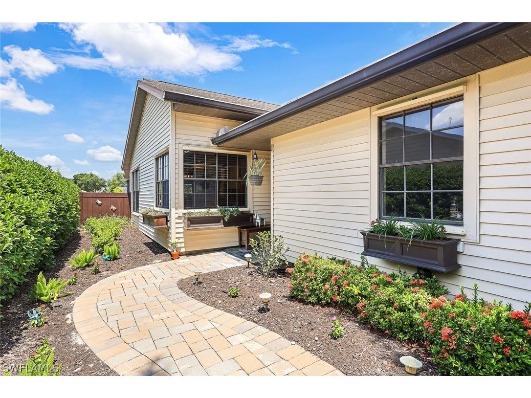 6586 Ilex Circle Naples FL 34109 224045636 image1