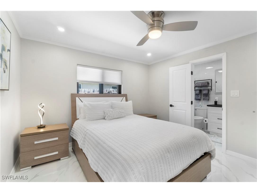 659 108th Avenue N Naples FL 34108 225078639 image18