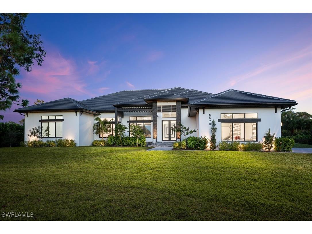 6590 Trail Boulevard Naples FL 34108 225080235 image1