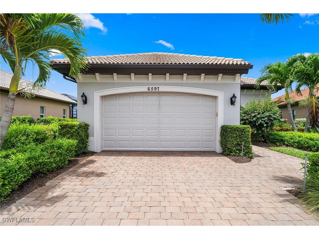 6597 Caldecott Drive Naples FL 34113 225049137 image1