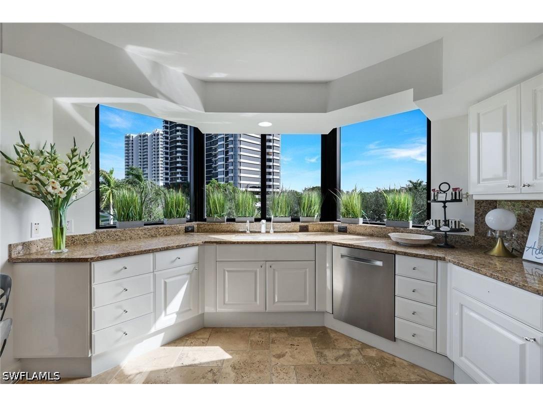 6597 Nicholas Boulevard #306 Naples FL 34108 226022983 image7