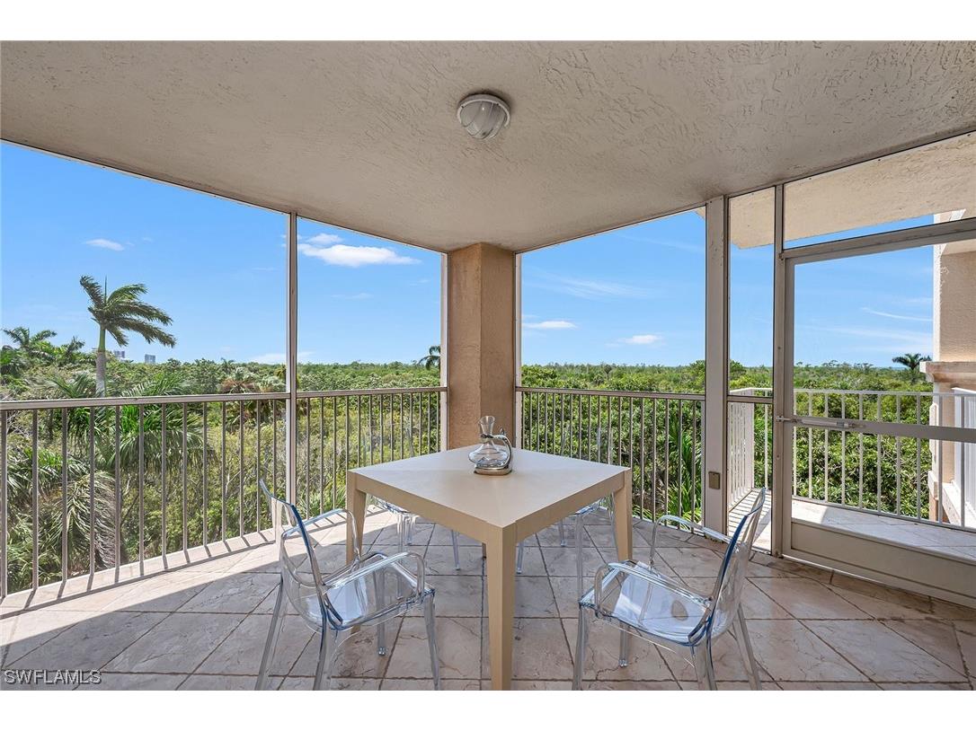 6597 Nicholas Boulevard #401 Naples FL 34108 223063002 image17