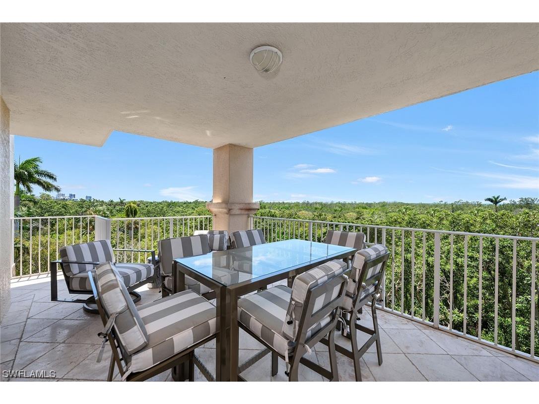 6597 Nicholas Boulevard #401 Naples FL 34108 223063002 image2