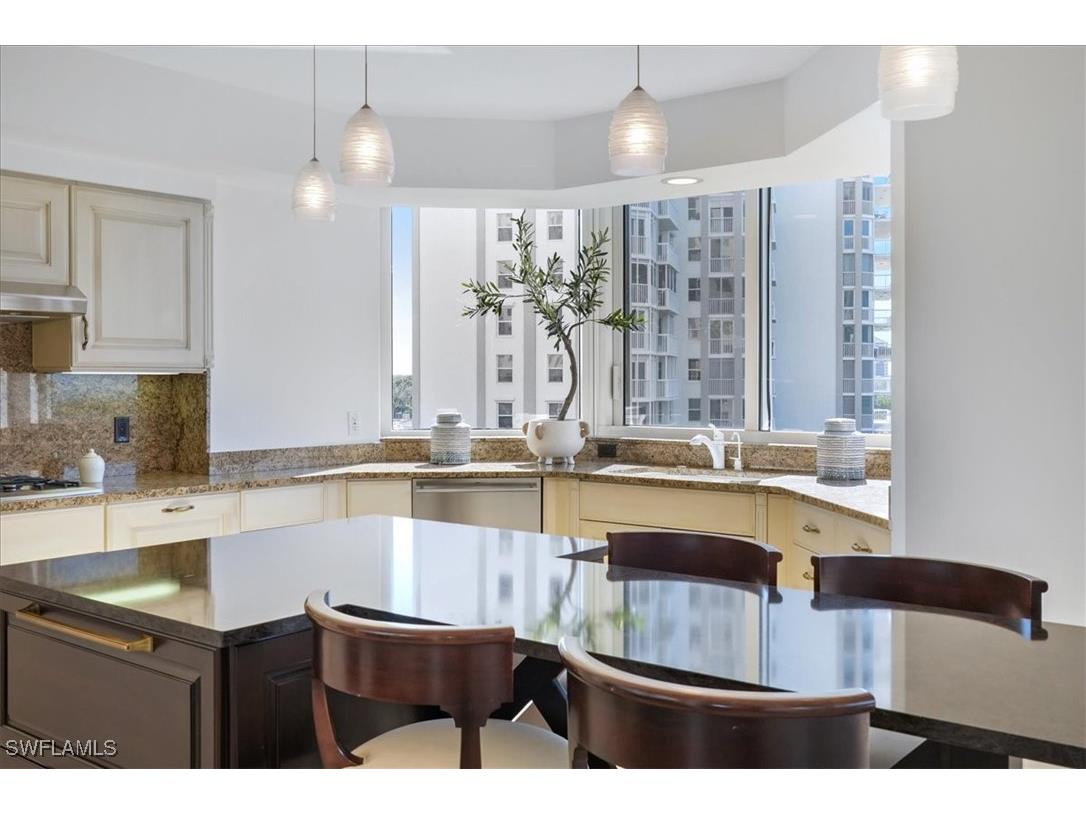 6597 Nicholas Boulevard #601 Naples FL 34108 225072726 image17