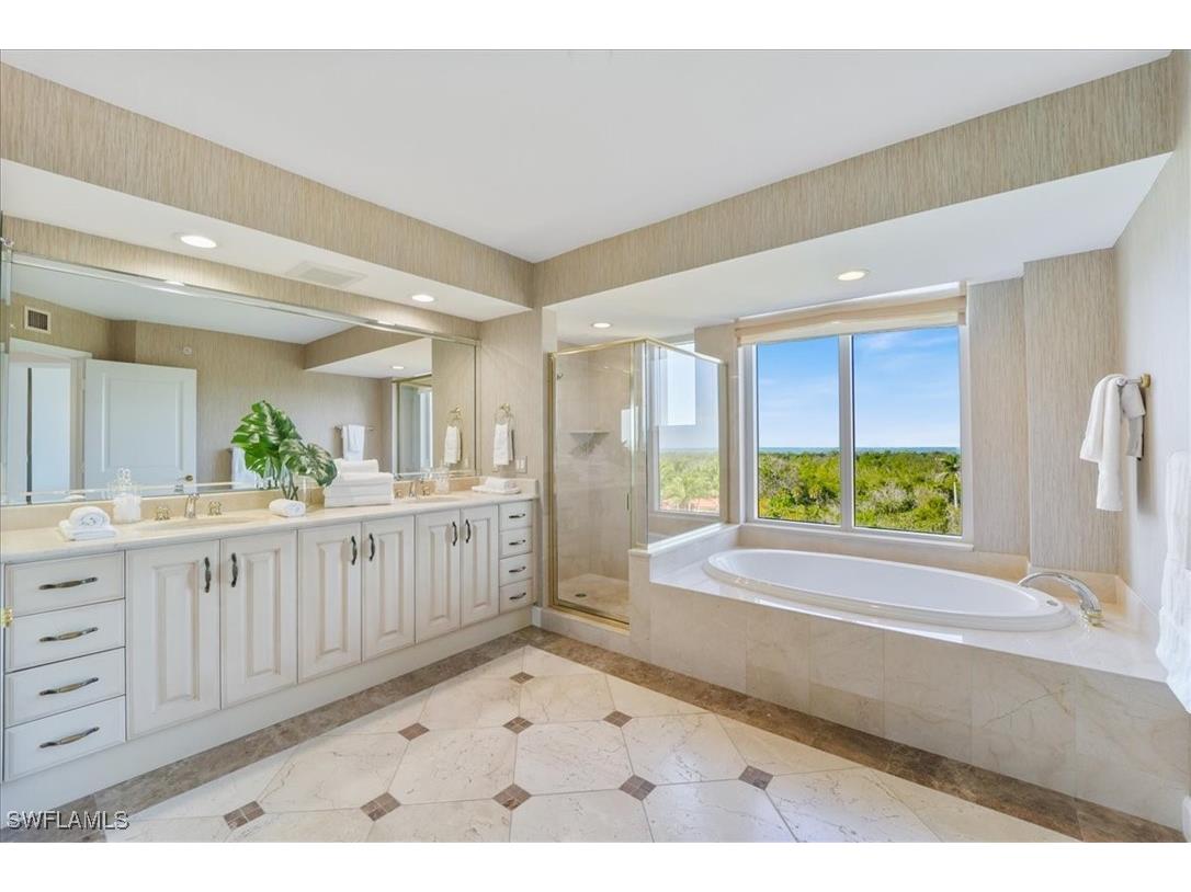 6597 Nicholas Boulevard #601 Naples FL 34108 225072726 image31