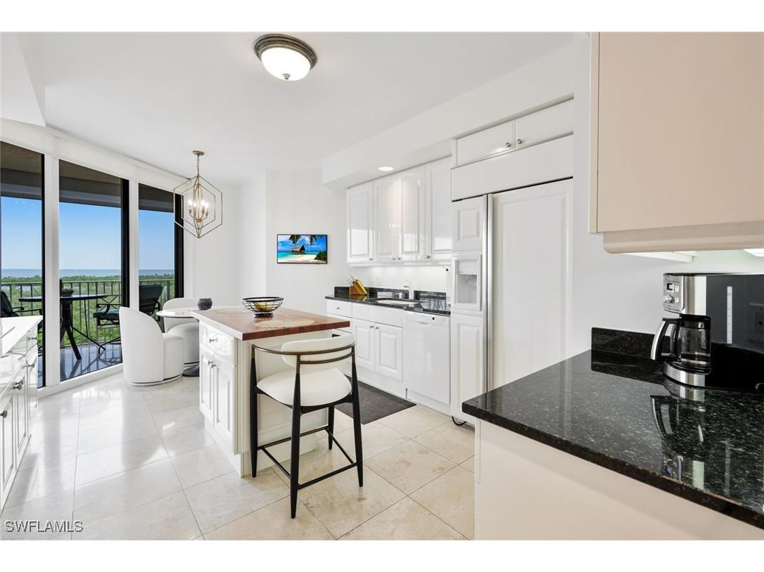 6597 Nicholas Boulevard #705 Naples FL 34108 225077838 image12