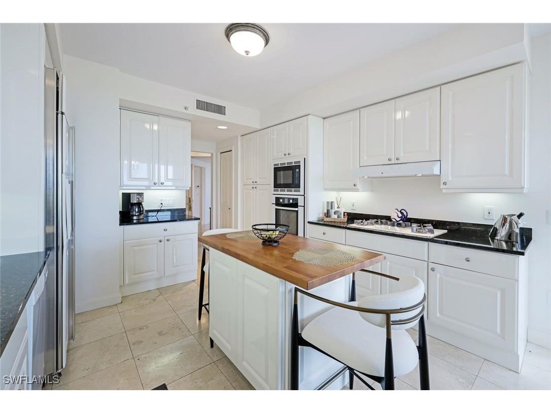 6597 Nicholas Boulevard #705 Naples FL 34108 225077838 image16