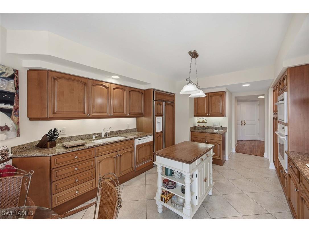 6597 Nicholas Boulevard E #405 Naples FL 34108 226004716 image11