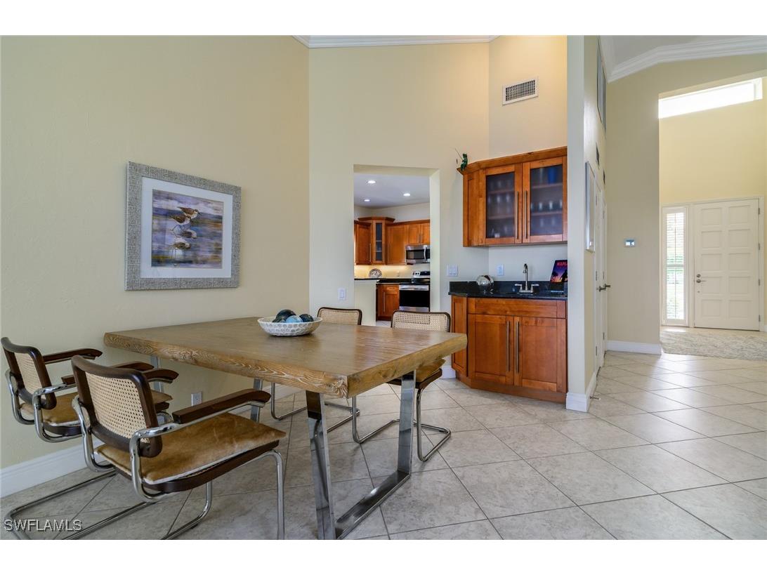 66 Fountain Circle Naples FL 34119 225077484 image19