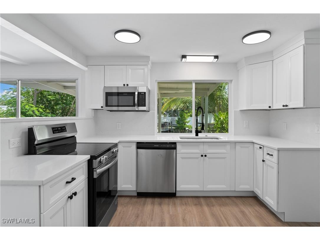 66 River Court Naples FL 34110 225068726 image12