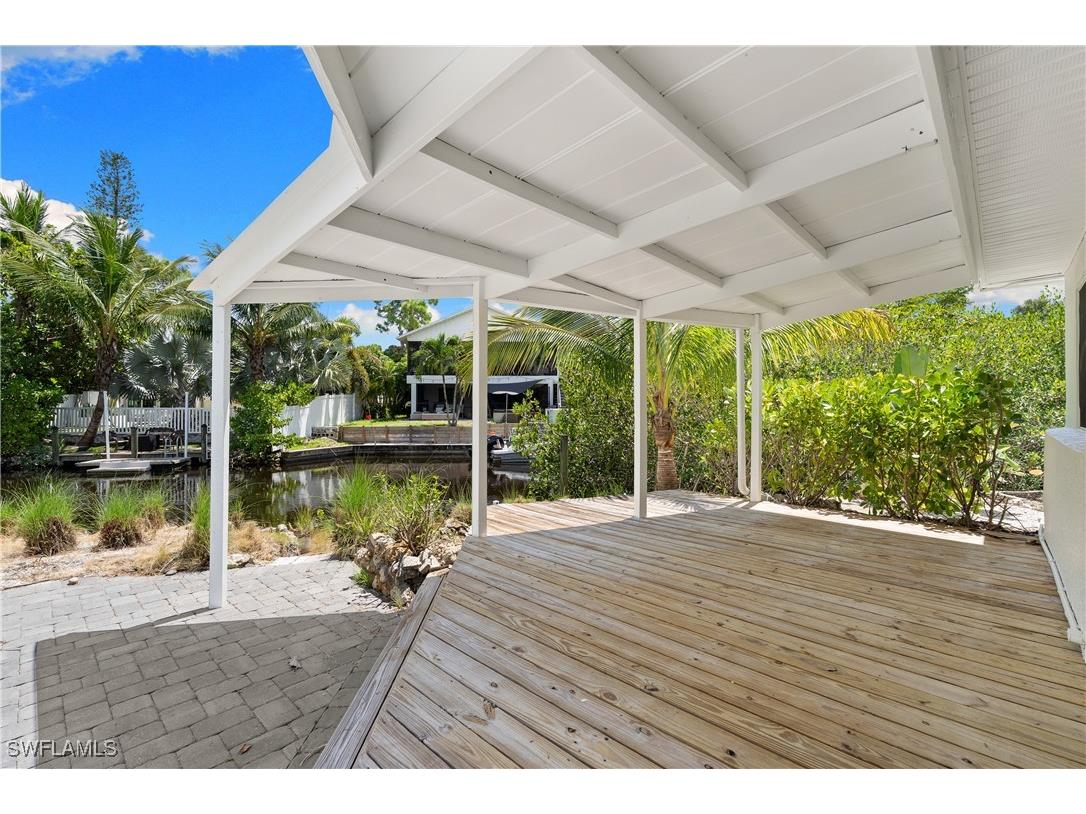 66 River Court Naples FL 34110 225068726 image4