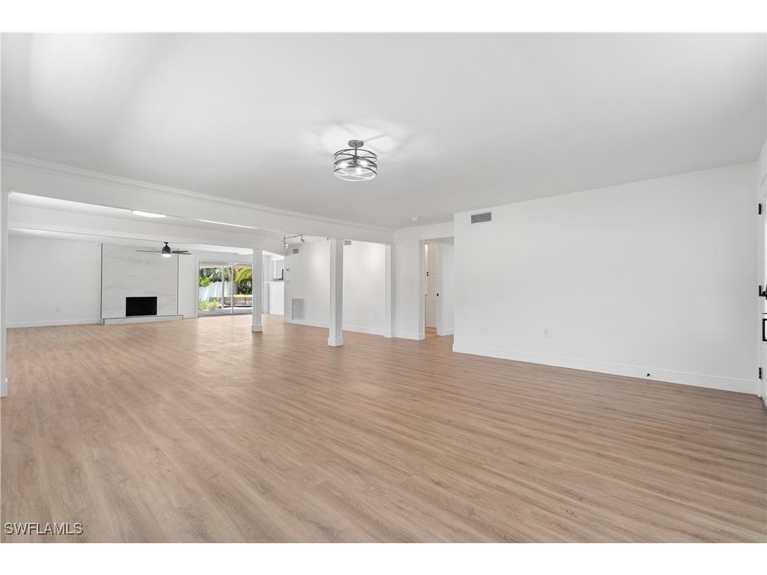 66 River Court Naples FL 34110 225068726 image6